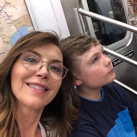 En ese momento, la actriz no le prestó atención, pero al día siguiente acudió a revisión médica debido a que el intenso dolor le impedía moverse.