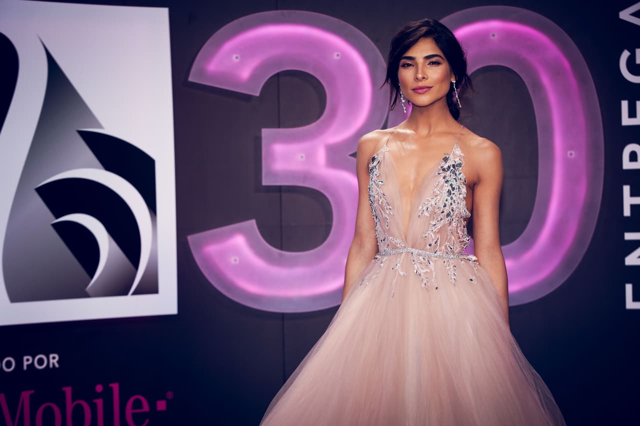 A pesar de que Espinoza ha estado conduciendo diferentes programas y ceremonias, 
<b>confiesa que aún se pone nerviosa.</b>