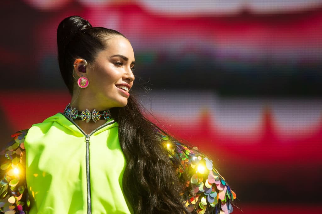 Sin ir muy lejos, en marzo armó toda una locura en su presentación en Lollapalooza de Buenos Aires, en el que la gente coreaba sus éxitos, como 'Sin querer queriendo', que tiene ya 75 millones de vistas en Youtube.