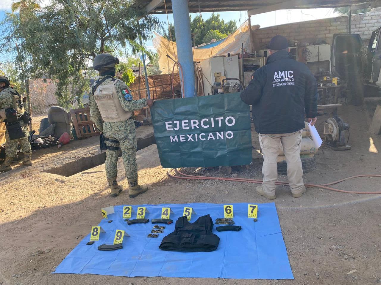 Encontraron 
<b>armas, cartuchos, cargadores y un chaleco balístico</b>.