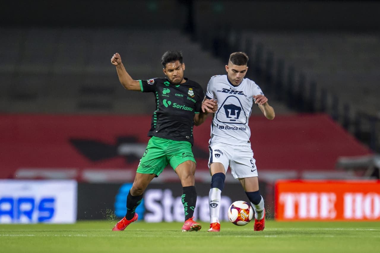 Con gol de Juan Dinenno desde los once pasos, los Pumas vencen 1-0 a Santos y se quedan con los tres puntos. Pumas rompe una mala racha de seis partidos sin ver la victoria y Santos se queda en la quinta posición del torneo.