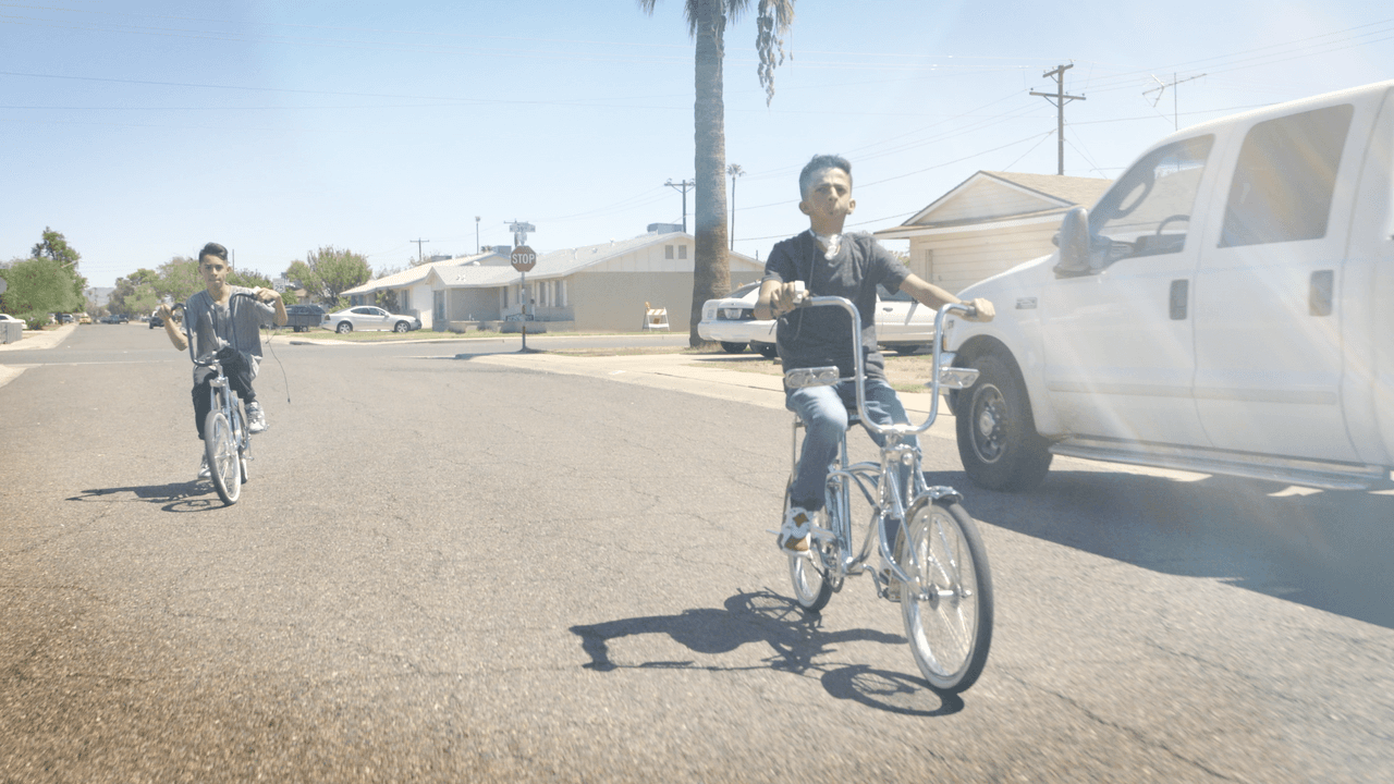 Isaiah
<b> </b>Acosta realiza actividades como otro adolescente.