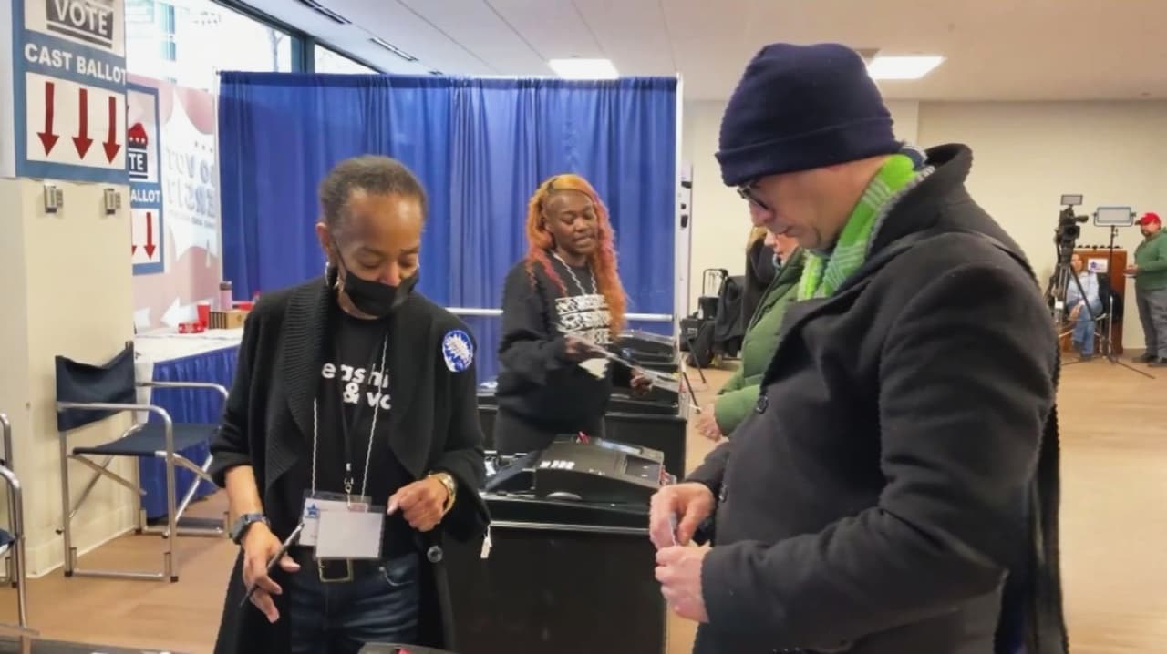 Así transcurre la jornada y la participación de votantes de las elecciones primarios 2026