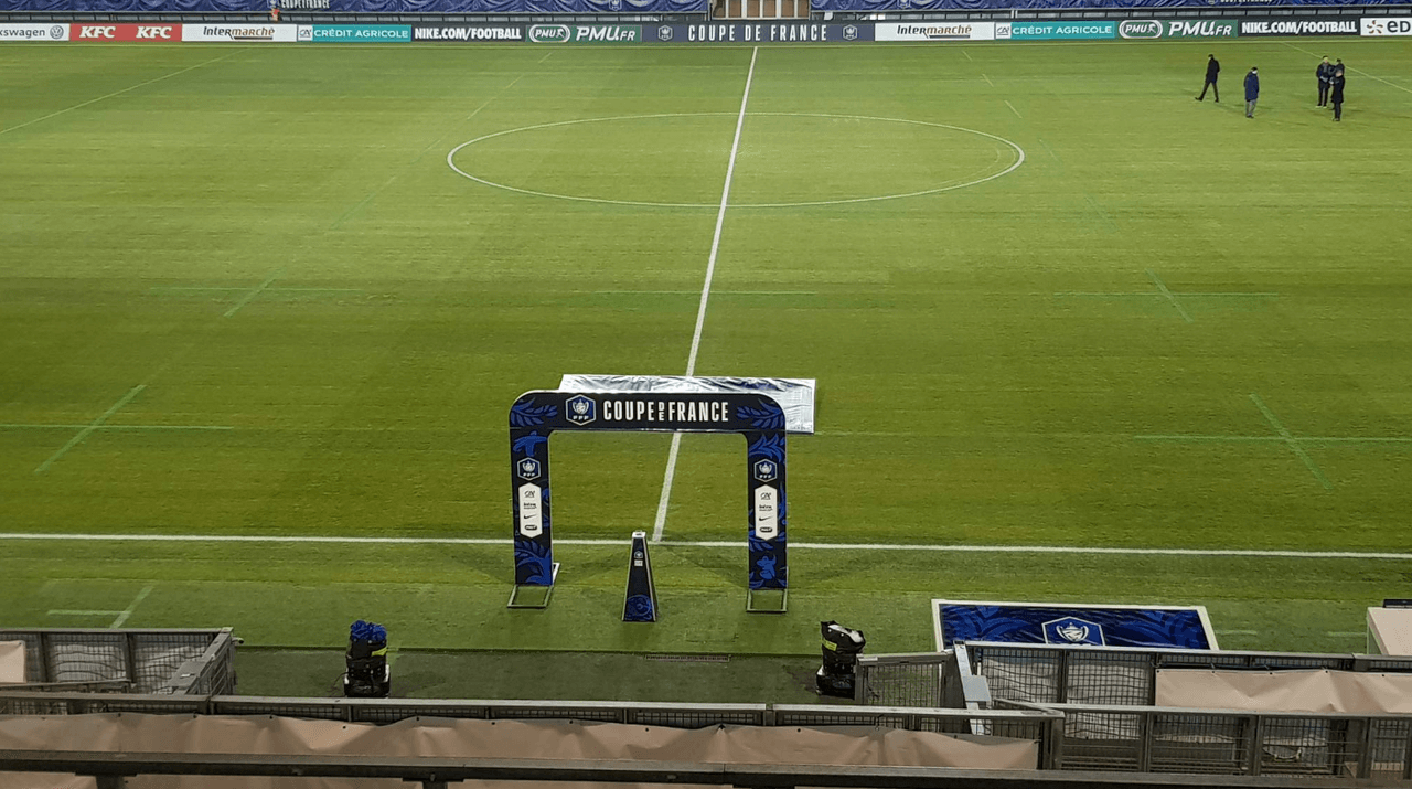 Por césped congelado, suspenden partido por la Copa de Francia