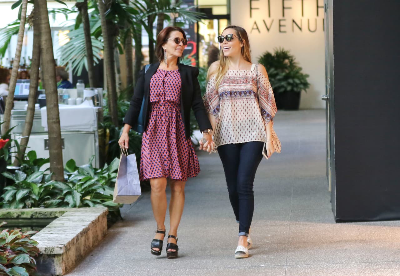 Hermosas, madre e hija.