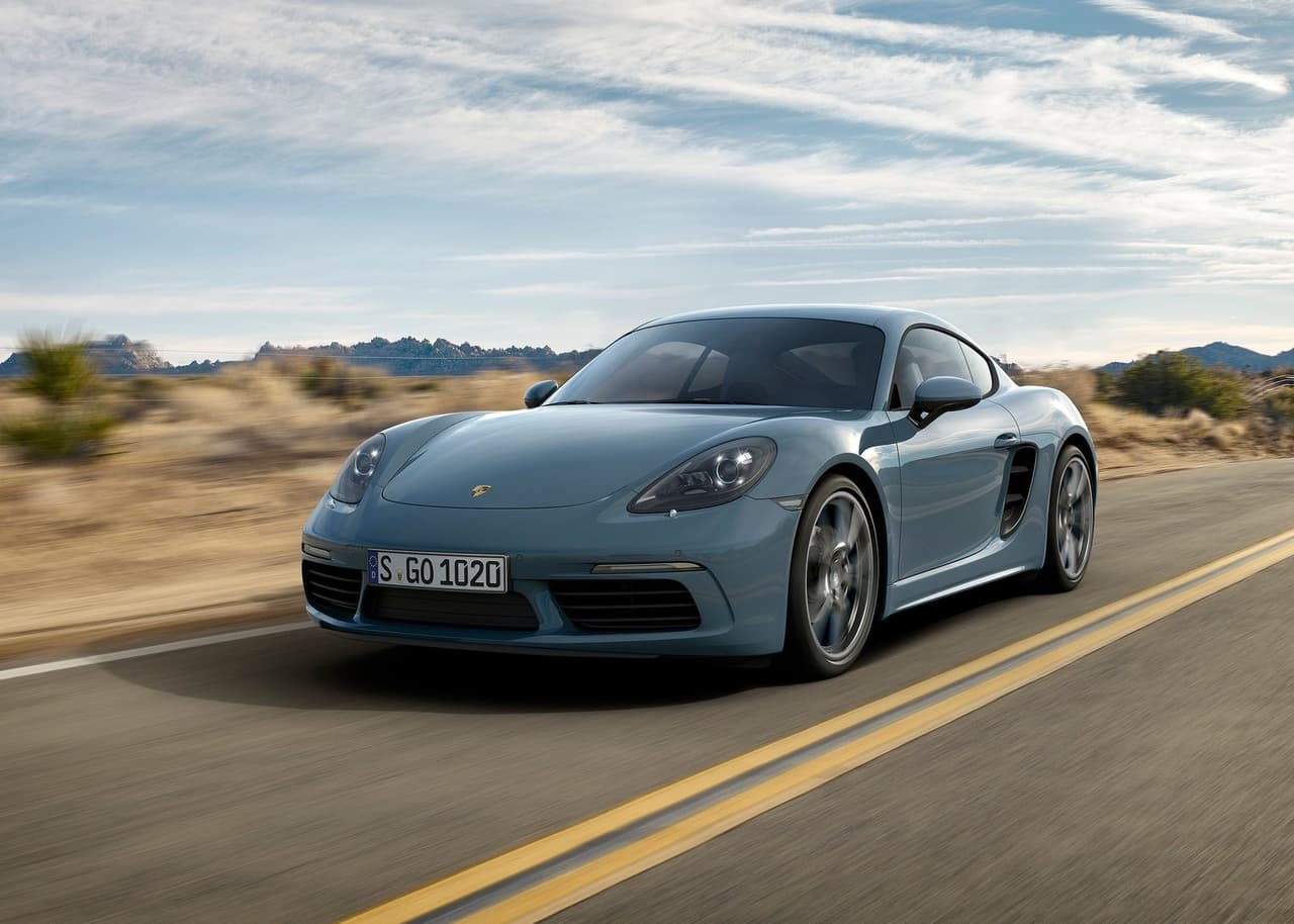 <h3 class="cms-H3-H3"><b>15. Porsche 718 Cayman</b></h3>
<br>
<ul>
 <li><b>Tiempo promedio que le toma en venderse:</b> 27.0 días</li>
 <li><b>Precio promedio:</b> 67,330 dólares</li>
</ul>