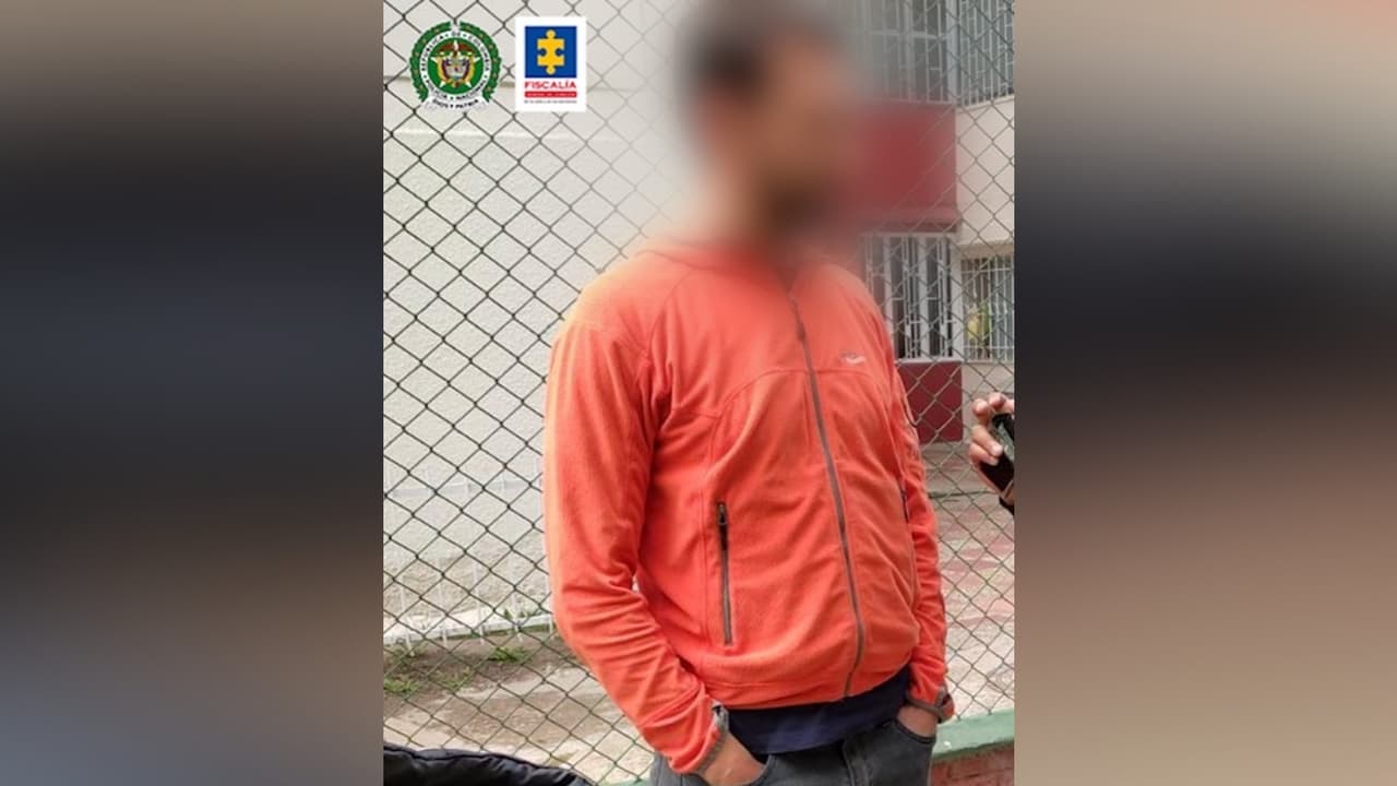 Un profesor es arrestado por abusar sexualmente de una alumna menor dentro del colegio