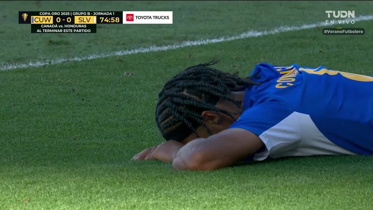 ¡Oso del torneo! Comenencia falla solo