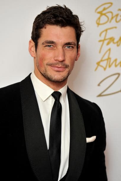 Mira lo mejor del modelo en eventos. Mira aquí más videos de Chismes.