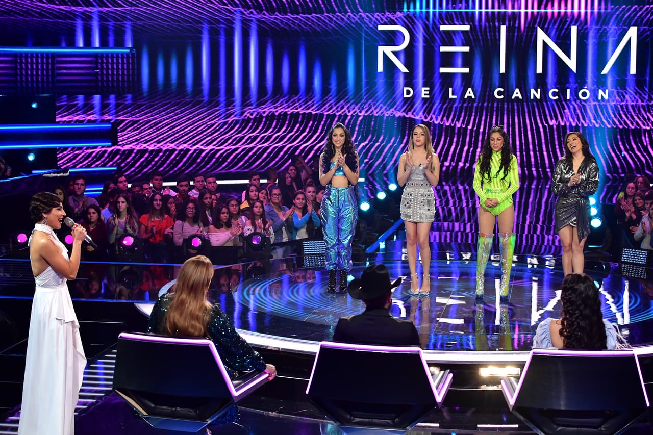 En ese mismo show, el de la gala semifinal, Olga, Natti y Joss debieron elegir a las cuatro finalistas que llegarían a la última recta de este show. Yennis fue una de ellas.