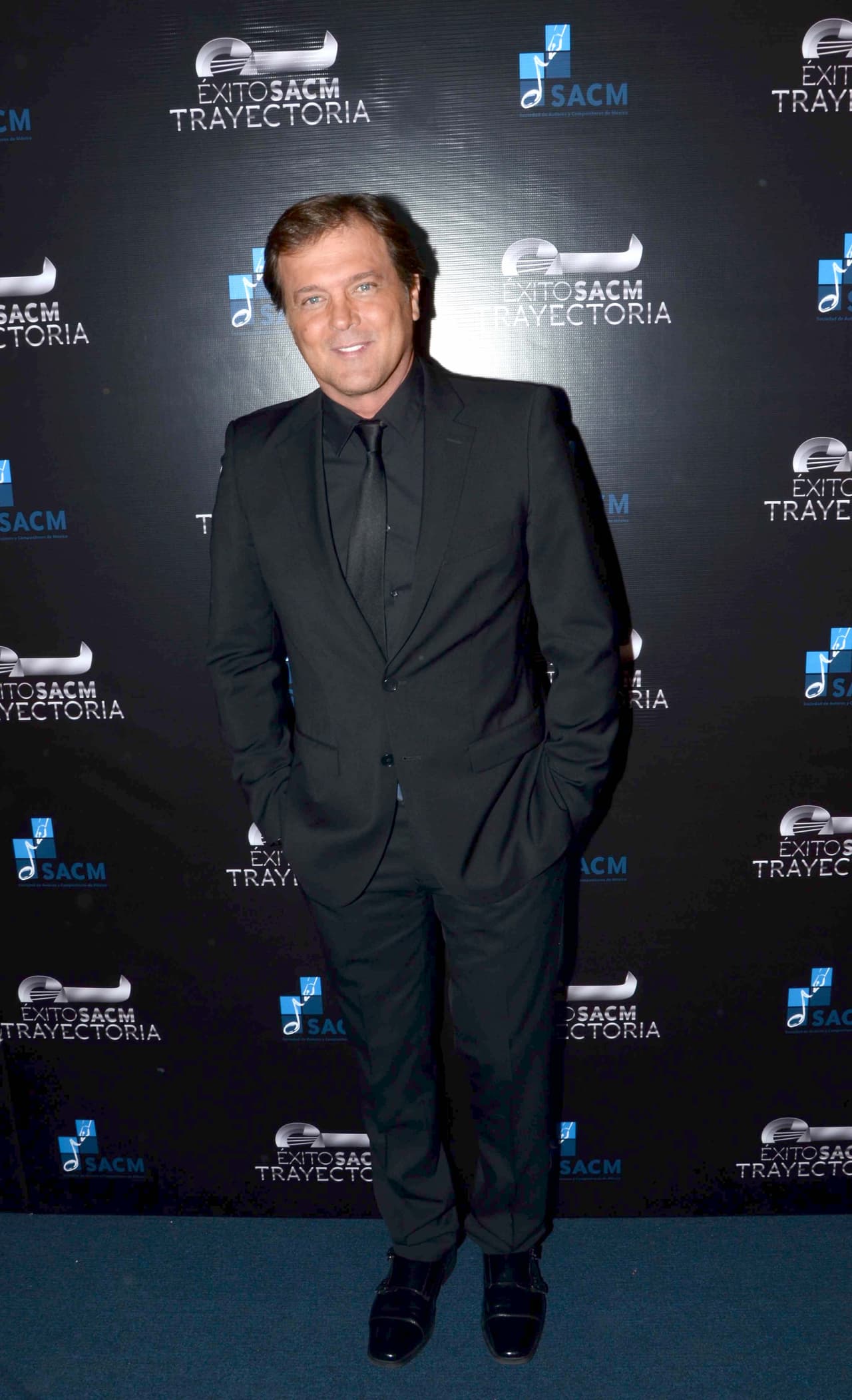 El galán tiene razón en afirmar que René Strickler es como su amuleto de la buena suerte, ya que el actor compartirá escena con él por tercera vez.