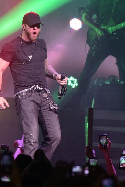 Brantley Gilbert, Miercoles 11 de marzo.