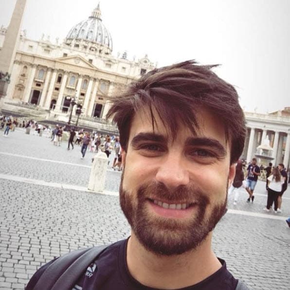 Cuando el actor argentino fue cuestionado al respecto el pasado 13 de septiembre en el programa 
<a href="https://www.youtube.com/watch?v=OC3KWtK4i18" target="_blank">'Intrusos'</a>, respondió: “Nada, estábamos invitados con un montón de amigos y no sé qué decir. Es una amiga”.