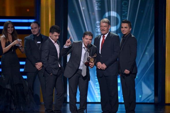 La Arrolladora Banda El Limón fue la agrupación que se llevó ambos premios.