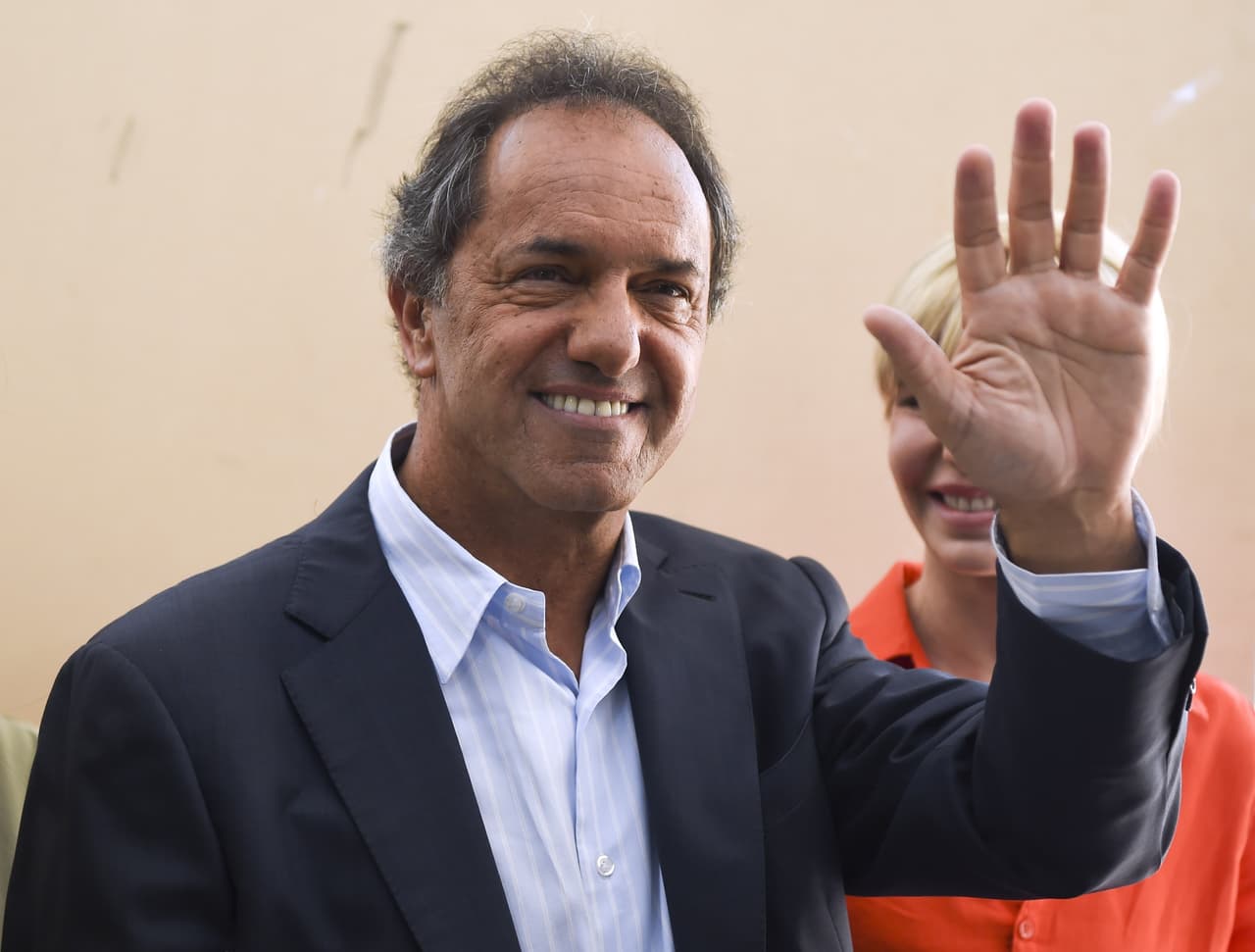 Scioli fue le más madrugador al votar.