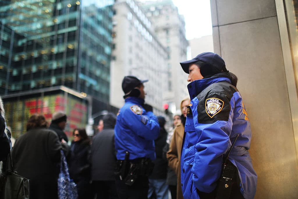 Desde el día de las elecciones hasta el día de la inauguración del presidente Donald Trump, el NYPD calculó el costo por la seguridad a la Torre Trump en 37.4 millones de dólares.