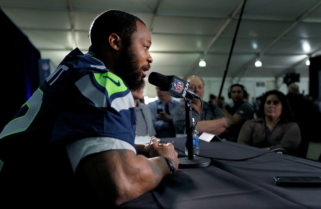 Michael Bennett "tratando de obtener el contrato correcto" antes de regresar