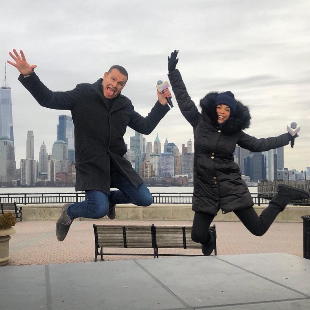 En repetidas ocasiones, nuestros conductores han visitado Nueva York para compartir tiempo con los televidentes hispanos en esta ciudad.