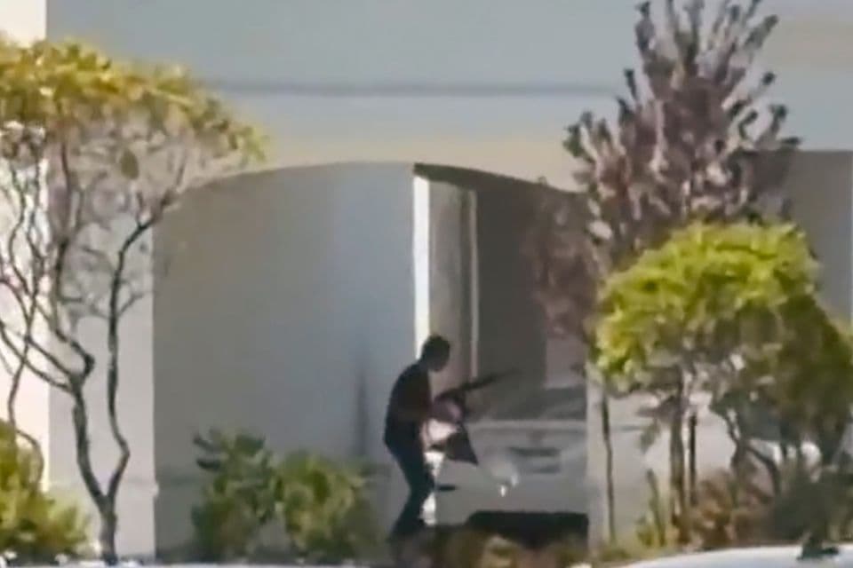 Tiroteo cerca de un In-N-Out Burger en Idaho deja al menos tres muertos y dos heridos