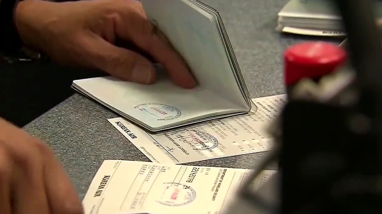 El Departamento de Estado comenzará a revocar pasaportes de EEUU por deudas de manutención infantil