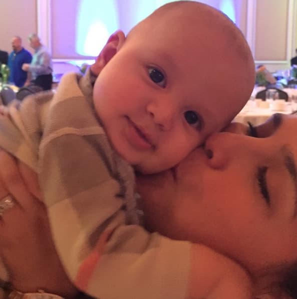 A 'Danico', como lo llama cariñosamente su mamá, también lo hemos visto crecer con las fotos que Vale comparte.