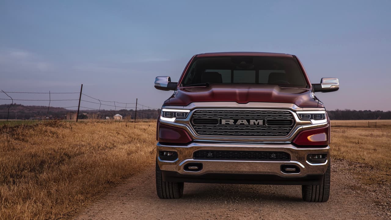 La nueva Ram 1500, que al momento de su llegada será registrada como modelo 2019, competirá con las dos grandes del mercado, la Ford F-150 y la Chevrolet Silverado 1500.