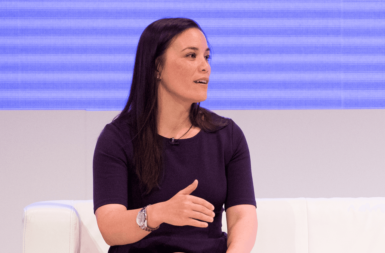 No todas las alusiones a Texas estuvieron presentes durante el horario estelar. El Comité Nacional del Partido Republicano retiró las referencias a la preferencia sexual Gina Ortiz Jones (candidata demócrata por el distrito 23, Helotes). 
<br>
<br>"Se había incluido como un hecho pero lo hemos quitado porque su orientación no tiene nada que ver con que ella sea una oportunista rumbo a Washington", 
<a href="https://twitter.com/PatrickSvitek/status/1298406279203954689" target="_blank">explicó un portavoz</a>.