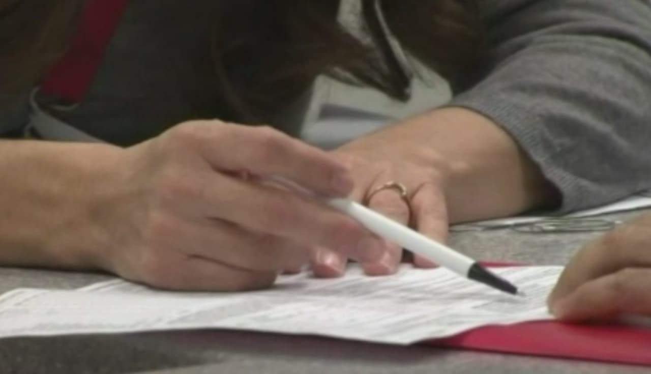 Recaudador de impuestos de Miami-Dade explica cambios en examen de licencia de conducir