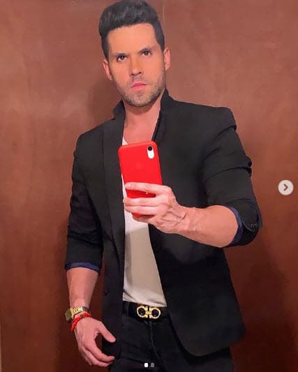 Al abogado se le cuestionó "si es justificable la defensa" del actor ante las aparentes evidencias que existen de la supuesta violencia que ejerció en contra de la peruana. 
<br>