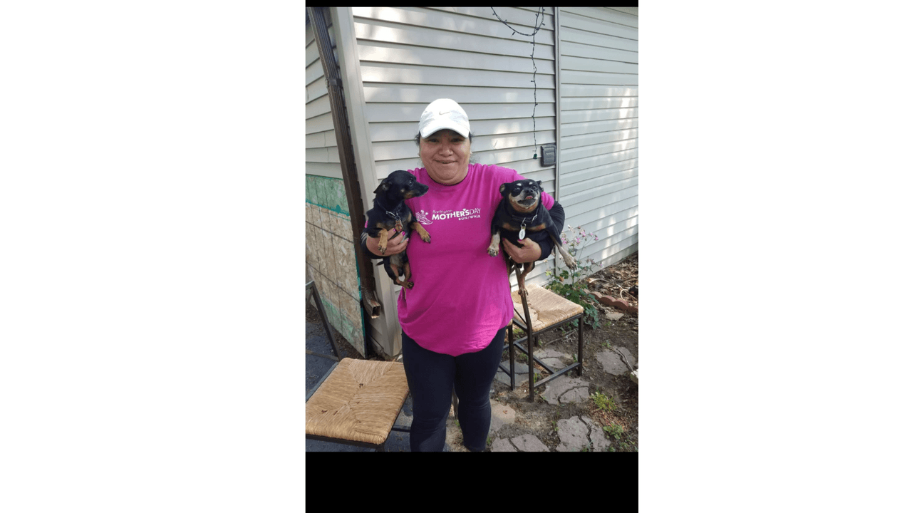 "Mis hijos peludos Toto y Kiwi".