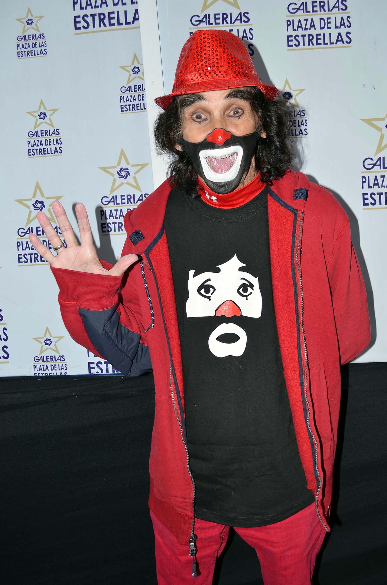 El payaso más famoso de México tenía 75 años y desde hace algunos días permanecía hospitalizado, recibiendo la atención médica necesaria.