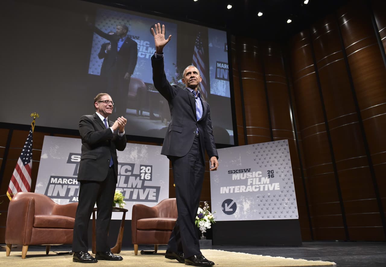 Obama, a favor de que los investigadores accedan a la información de los teléfonos