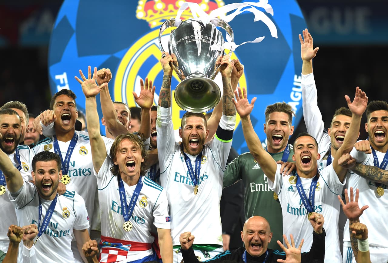 <b>Puesto 5. Real Madrid (La Liga, España. Futbol)</b>
<br>
<br>• Valor: 4,750 millones de dólares.
<br>
<br>• Cambio de valor en los últimos cinco años: +30%.
<br>
<br>• Propietarios: socios accionistas del club.
<br>
<br>• Año de compra: no aplica.
<br>
<br>• Precio pagado: no aplica.
<br>