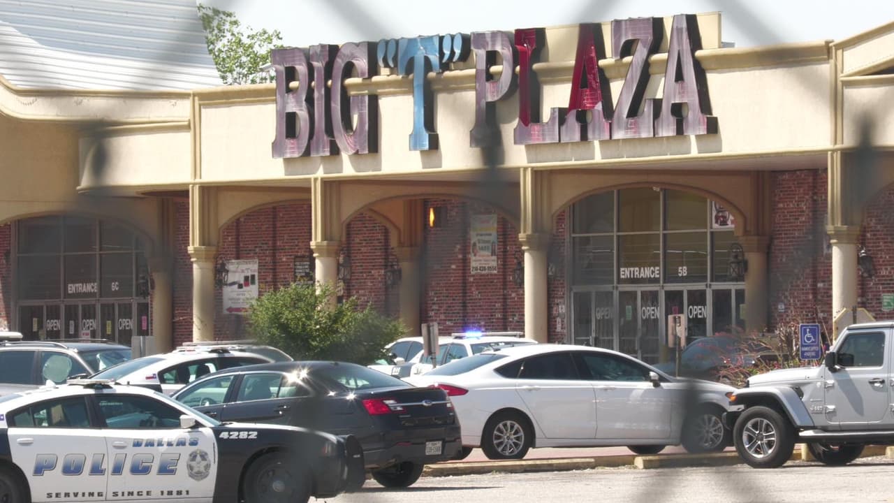 Identifican a persona que murió en el tiroteo de Big T Plaza en Oak Cliff