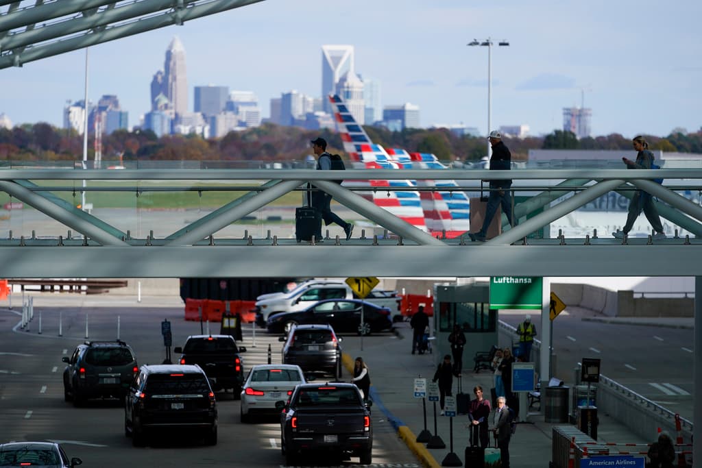 Reducción de vuelos en el aeropuerto de Charlotte: lo que debes saber tras el anuncio de la FAA