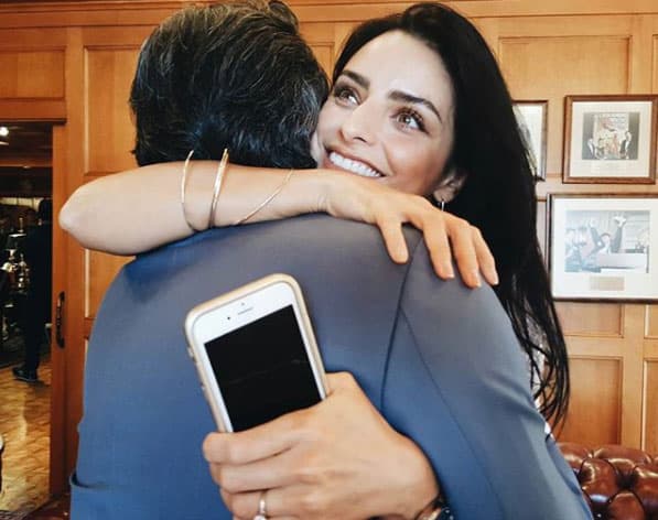 En cada cumpleaños, Eugenio Derbez desborda ternura para felicitar a Aislinn. "Feliz cumpleaños hija, te deseo lo mejor hoy y siempre. ¡TE AMO!", escribió en el 2016.