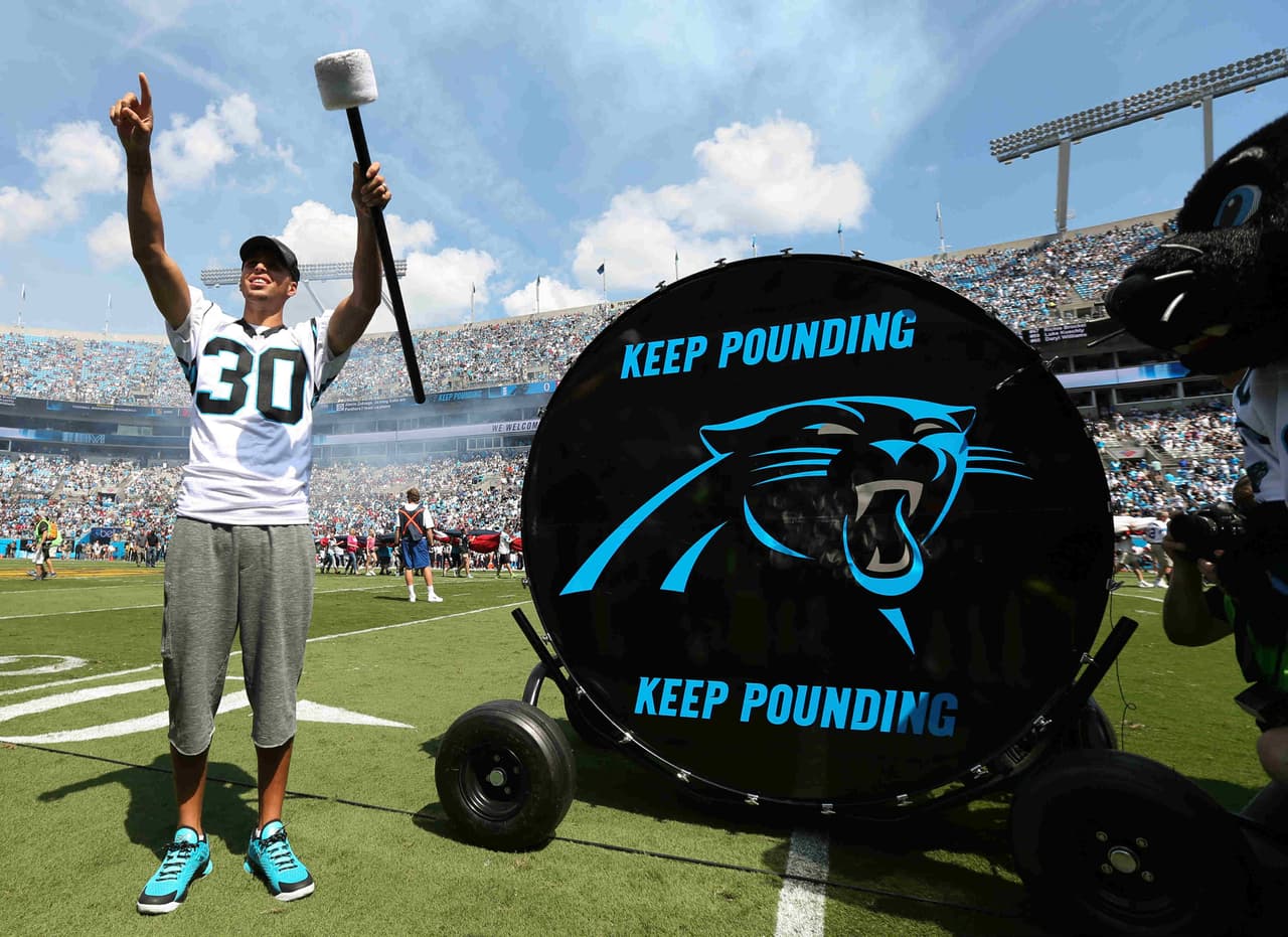 Stephen Curry dice que los Warriors perderán primero el invicto que los Carolina Panthers