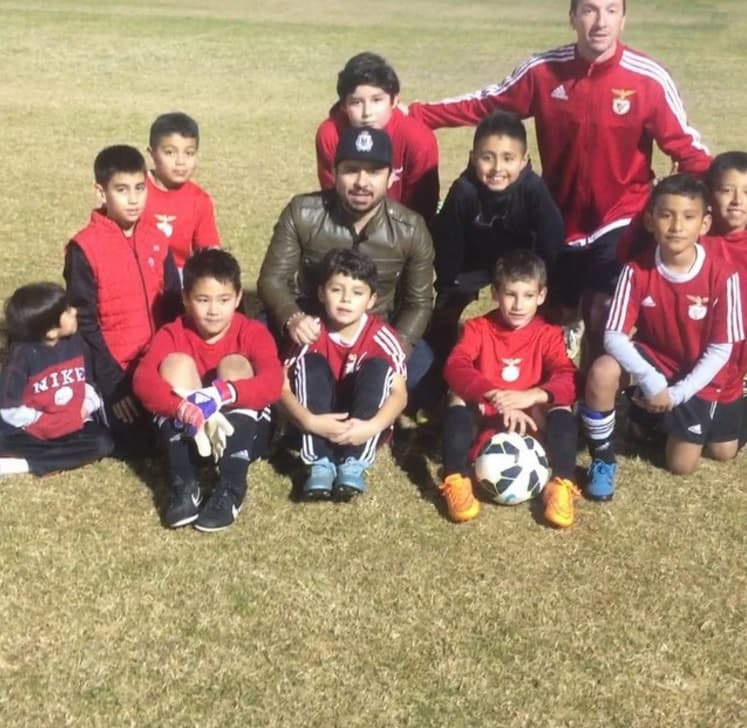 El cantante trata de distribuir su tiempo entre sus compromisos laborales y sus hijos.