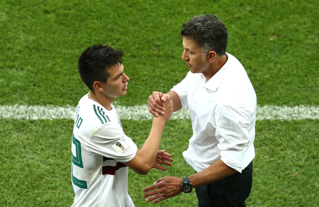 Con el segundo gol, el ánimo del técnico colombiano fue más apacible y eso incluso lo llevó a realizar cambios con la idea de cuidar las figuras con miras al tercer partido contra Suecia.