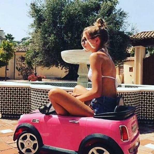 Cristina quiere dedicarse al mundo de la moda, al igual que su madre.