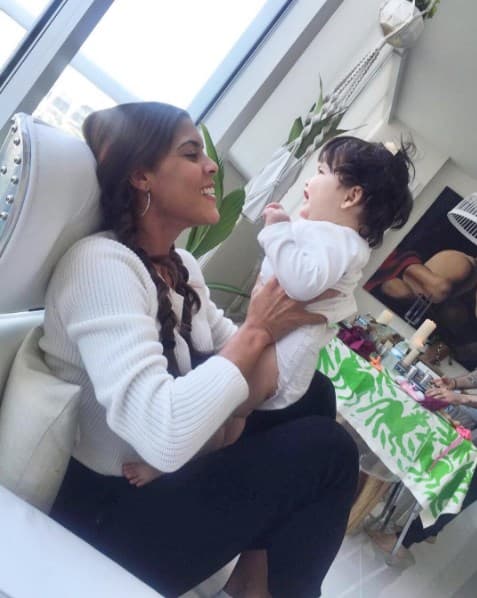 Francisca es una tía muy apapachadora y tiene una sintonía muy especial con cada uno de sus sobrinos.