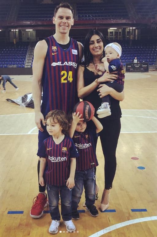 Taraneh Momeni, Kyle Kuric y sus hijos