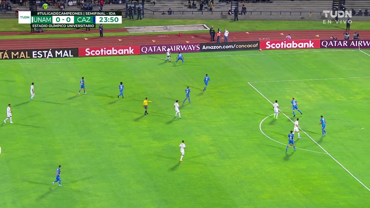 ¡TIRO ATAJADO! disparo por Juan Escobar.