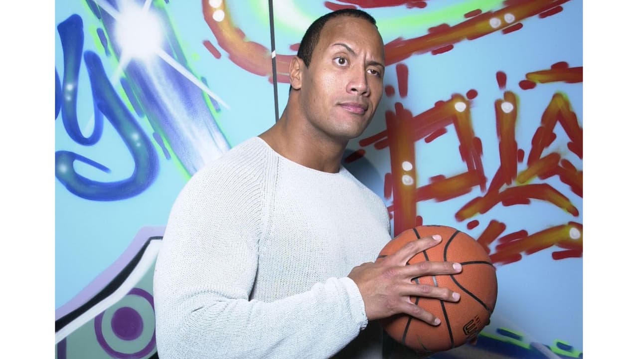 Dwayne Johnson 'The Rock' con cabello