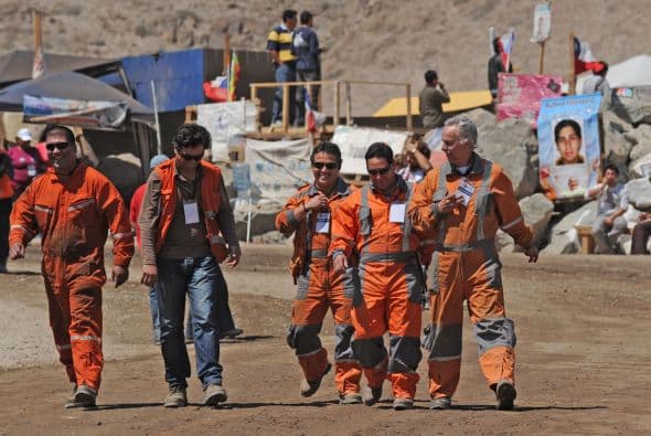 Golborne señaló que a pesar de la gran cantidad de periodistas acreditados, más de 500 medios, no se permitirá el acceso de la prensa a los mineros antes de ser dados de alta.