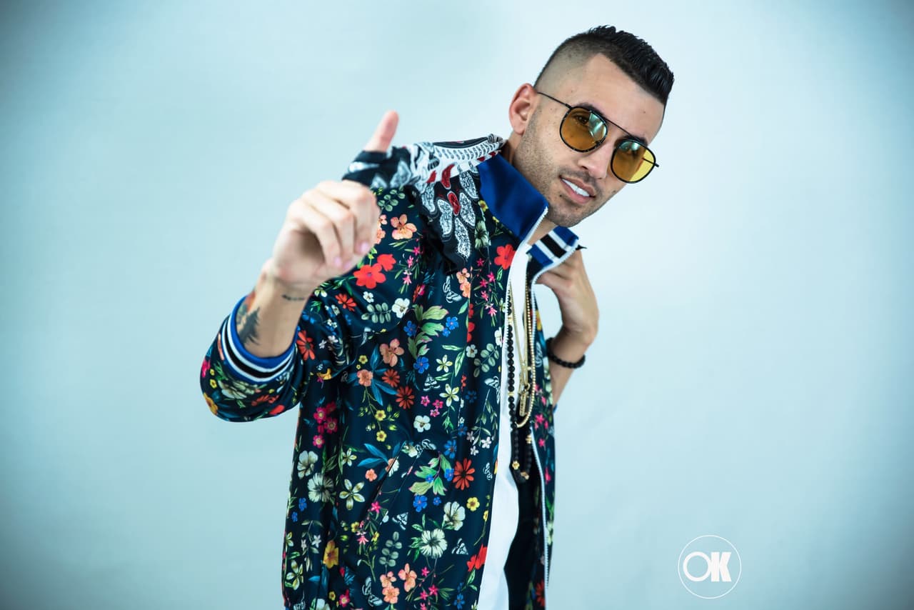 El elenco sigue creciendo y se une a la lista 
<b><a href="https://www.instagram.com/p/BlBwrEngH25/?taken-by=lenieroficial">el cantante Lenier</a></b>, quien seguramente compartirá en sus redes sociales cada paso durante la fiesta del verano.