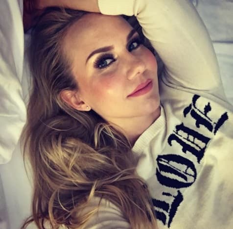 "Porque hacer el amor es justo eso, un acto de amor y no debe ni puede ser tomado de ningúna otra manera. Quienes lo hayan visto contribuyeron y son parte de lo lascivo de este mundo, ese es castigo suficiente. Yo, por mi parte los lleno de bendiciones, ¡ya que sus almas las necesitan desesperadamente!", escribió hace dos años la actriz.