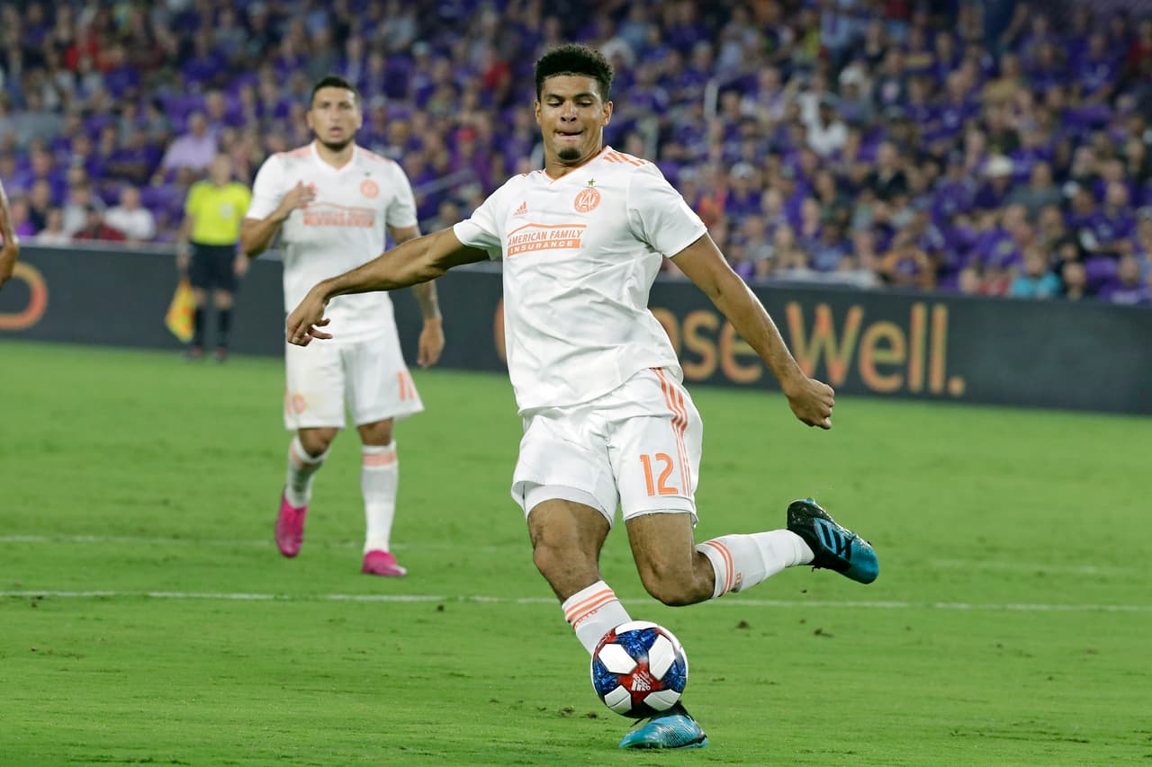 Miles Robinson, defensa del Atlanta United.