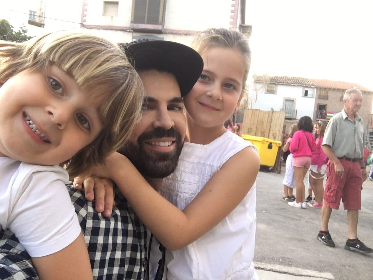 El presentador no los veía desde abril cuando viajó a Sevilla en España.