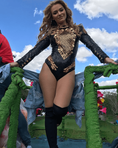 Mientras que el domingo 11 de febrero la actriz Irina Baeva participó en el Desfile de Bachata, organizado en Plaza Carnaval, Xmatkuil, dentro del mismo carnaval.